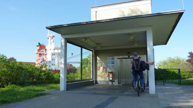 P1220936